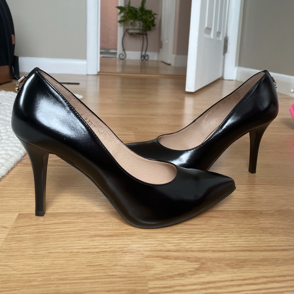 Black Leather Pumps